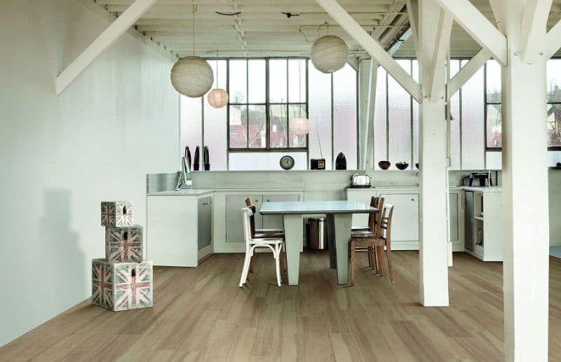 Chọn màu sắc phù hợp với tổng thể